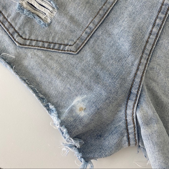 FREE PEOPLE RUNAWAY RUGGED RIPPED DENIM SHORTS 27 - Picture 5 of 8